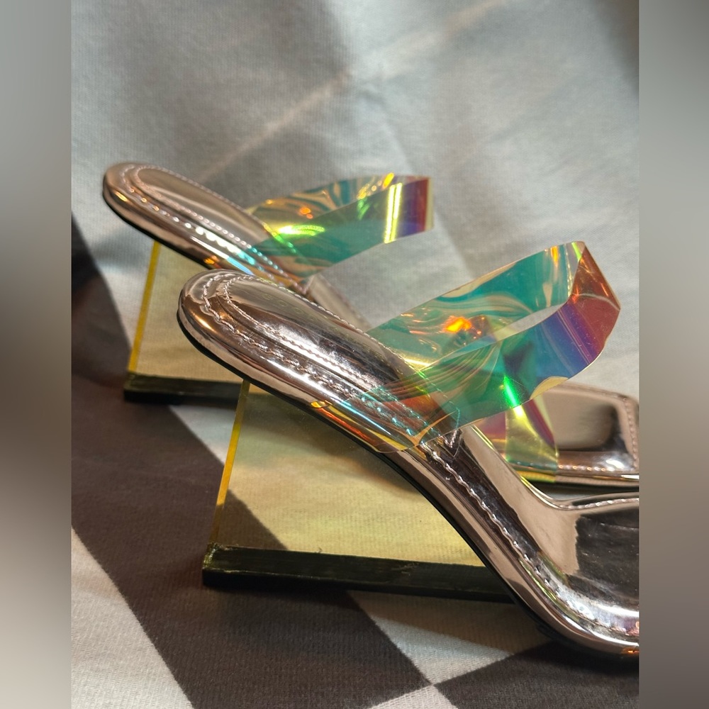 GOOD AMERICAN WOMEN’S Cinder-F*cking-rella Metallic Rainbow Wedge Sandals - Picture 3 of 8